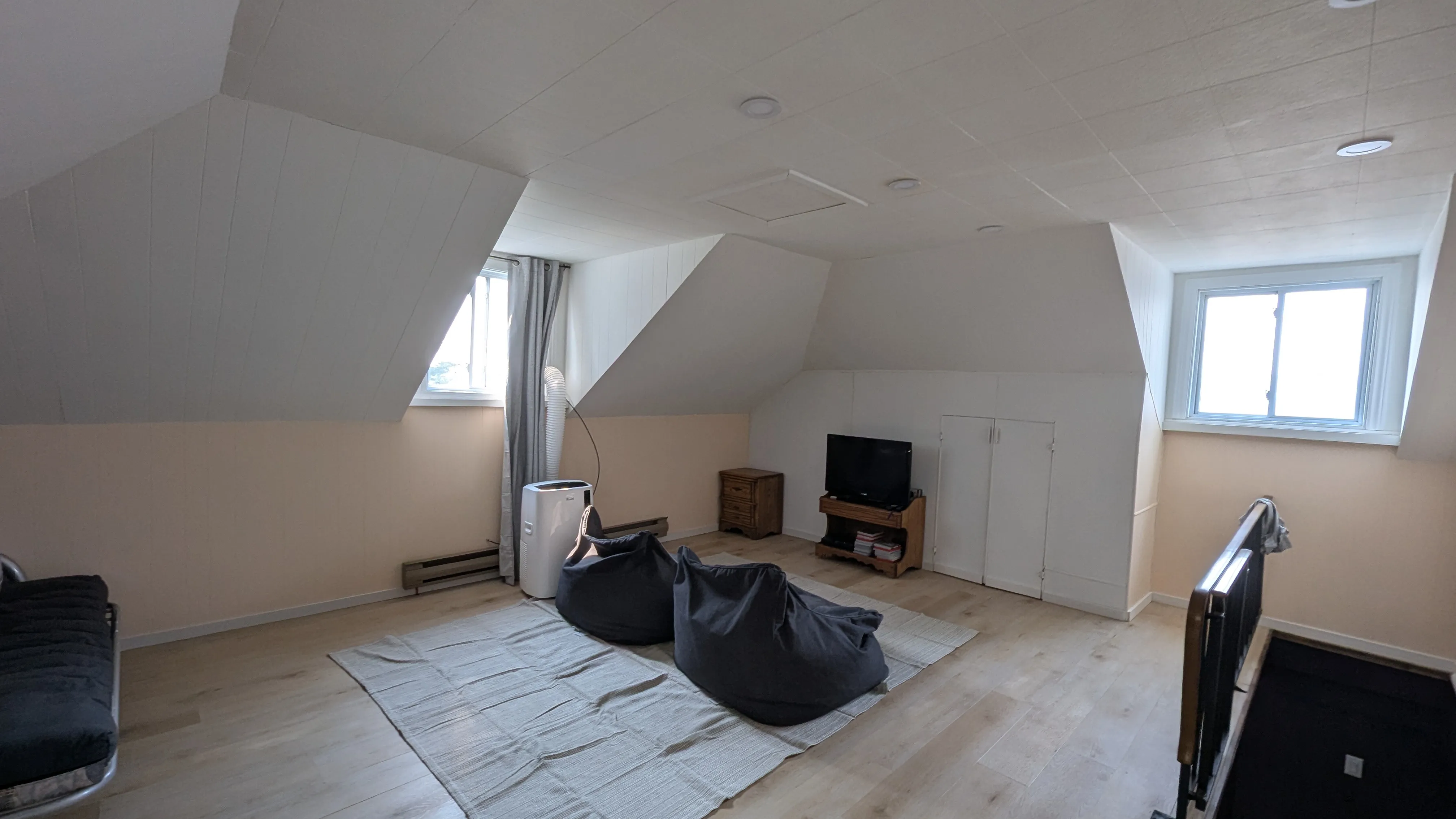 living second floor 2